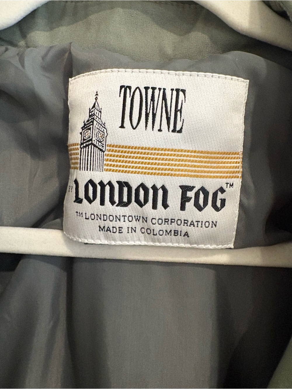 VNTG London Fog Olive Belted Double-Breasted Trench Coat Classic Capsule Minimal - Picture 4 of 14